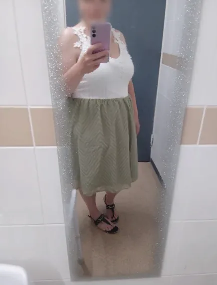 Anna, 38