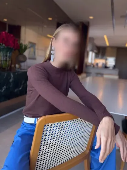 Emilie, 39
