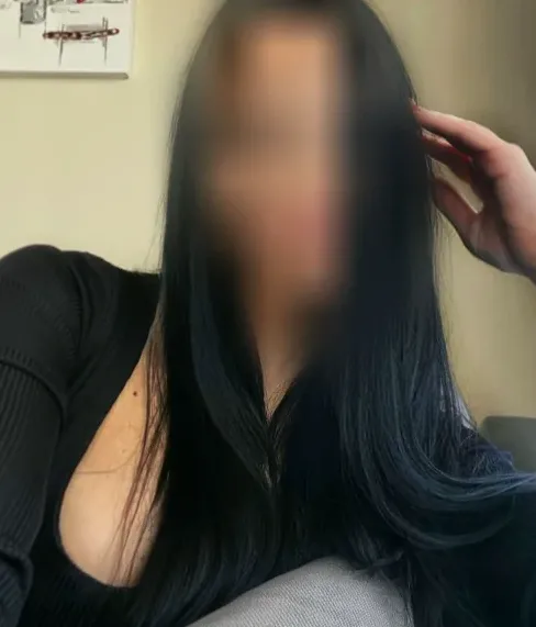 Katrine, 36