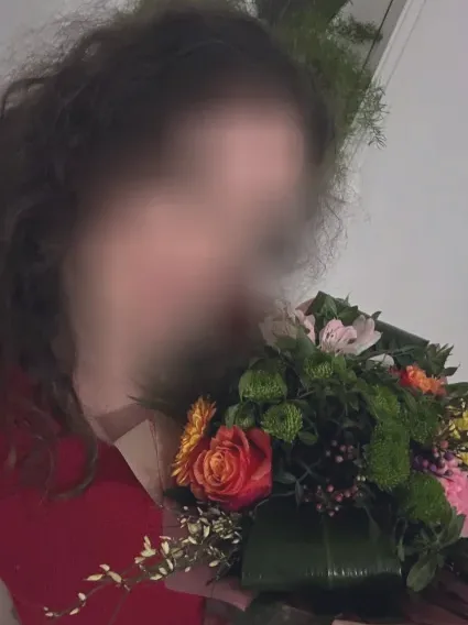 Laura, 39