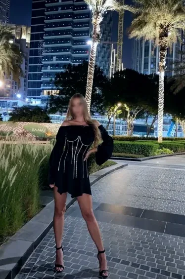Mariam, 40