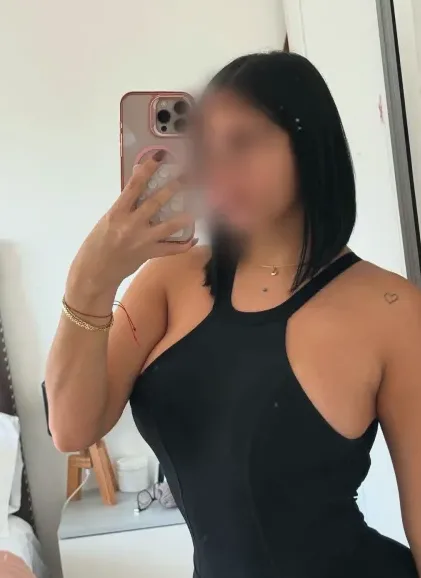 Nadia, 28