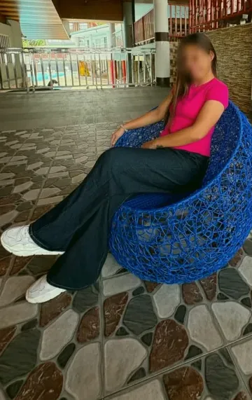 Rosa, 36